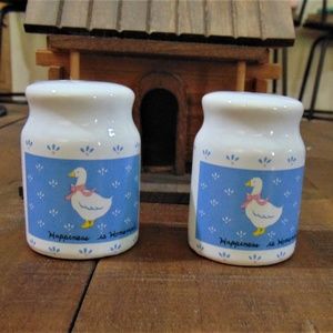 Vintage Goose Salt & Pepper Shakers W.A 1987